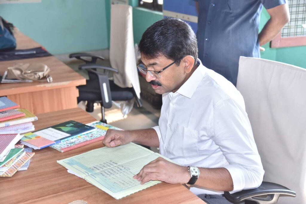 Collector S Ramasunder reddy.