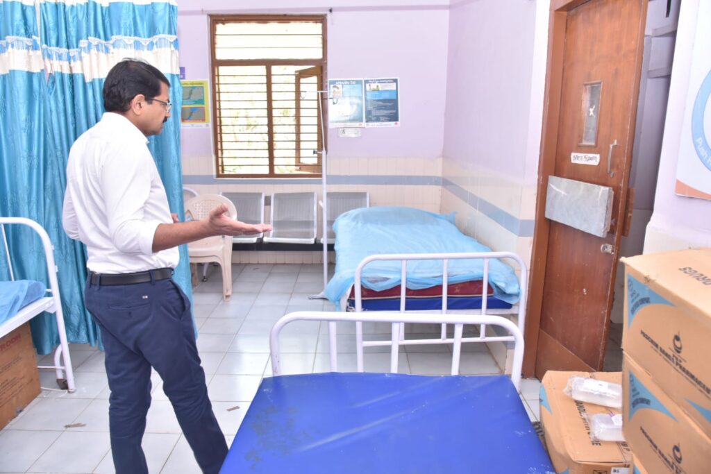 Collector Expresses Anger Over Duty Doctor's Absence